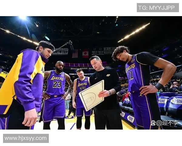 洛杉矶湖人与犹他爵士的激烈对决引发球迷热议与期待